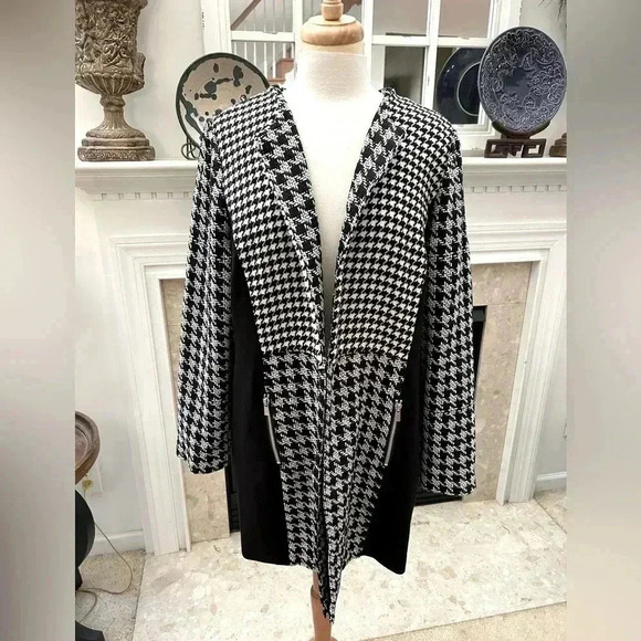 Chico's Black and White Houndstooth Coat - Picture 5 of 9